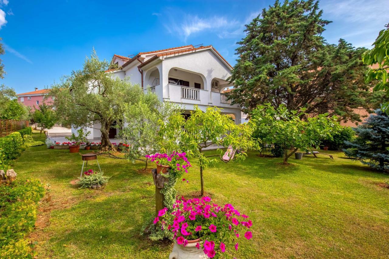 Garden Paradise App Sveti Vid-Miholjice Esterno foto